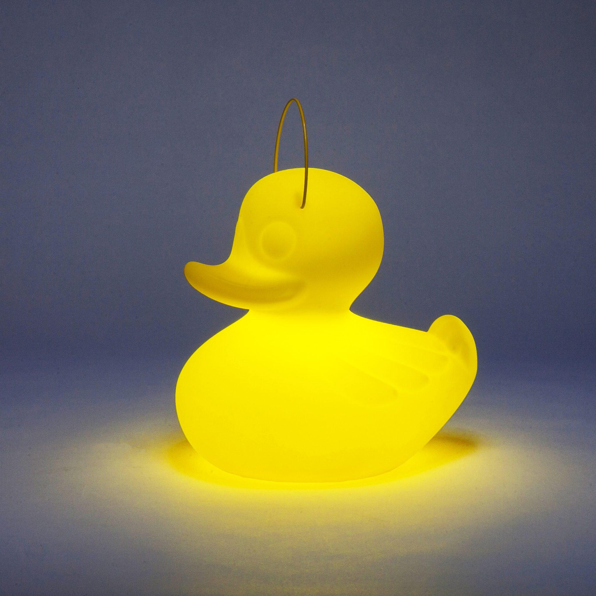 THE DUCK DUCK LAMP S YELLOW FRONT LIGHT goodnight light SQUARE PACKSHOT FEB2020 copy